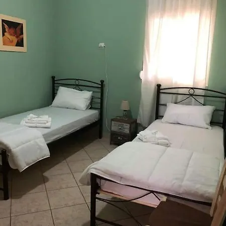 Pervolia Seaside Apartment *